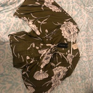 Green loose blouse with flowers